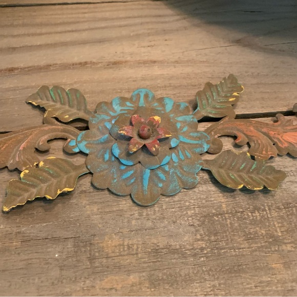 🌱 Ornamental metal Victorian Art Deco Wall
Decor~flowers~farmhouse~rustic - Picture 2 of 8